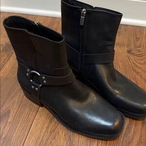 NWOT Sole Society Black Leather Moto Booties
